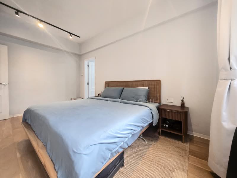Castle Green, 483 Yio Chu Kang Road, 3 Bedrooms, 1,152 sqft, Condominium For Rent, by Marlene Chan, 500159243 - Master Bedroom with ensuite bathroom. - PropertyGuru.com.sg