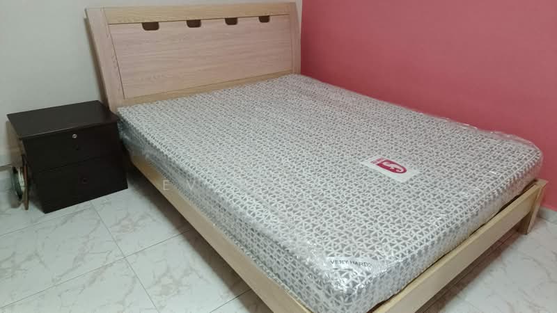 465 Ang Mo Kio Avenue 10, 465 Ang Mo Kio Avenue 10, 3 Bedrooms, 1,087 sqft, HDB Flat For Rent, by Evan Fong, 500159244 - Bedroom - PropertyGuru.com.sg