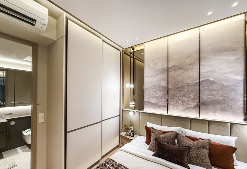 ONGOING DISCOUNT, HUGE SAVINGS, CENTRAL LOCATION WITH 3 MRT, , 3 Bedrooms, 990 sqft, Condominium For Sale, by Joell Kher, 500159249 - Bedroom - PropertyGuru.com.sg