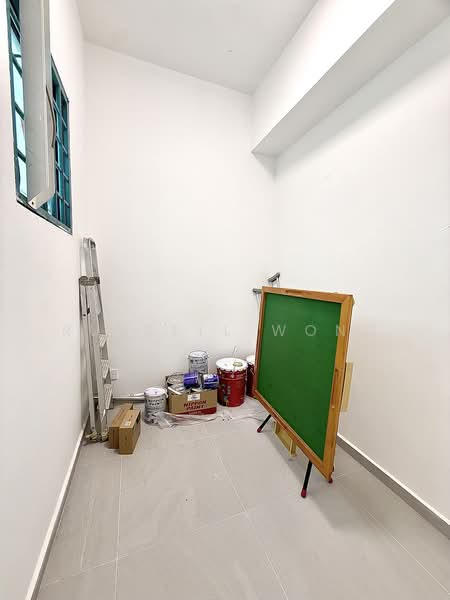 Regal Court, 17 Kim Keat Road, 3 Bedrooms, 1,163 sqft, Apartment For Rent, by Russell Wong, 500159250 - Store Room - PropertyGuru.com.sg