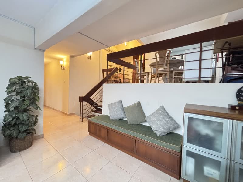 Pine Grove, 1N Pine Grove, 3 Bedrooms, 1,700 sqft, Condominium For Sale, by Irene Tan, 500159257 - Living - PropertyGuru.com.sg
