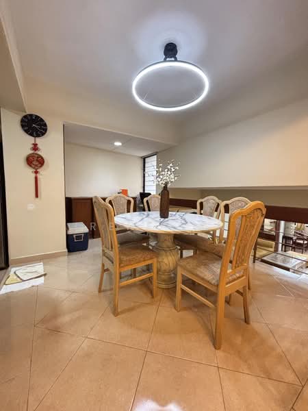 Pine Grove, 1N Pine Grove, 3 Bedrooms, 1,700 sqft, Condominium For Sale, by Irene Tan, 500159257 - Dining Room - PropertyGuru.com.sg