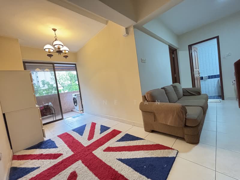Pine Grove, 1N Pine Grove, 3 Bedrooms, 1,700 sqft, Condominium For Sale, by Irene Tan, 500159257 - Living Room - PropertyGuru.com.sg