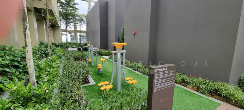 Irwell Hill Residences, 2 Irwell Hill, Room Rental, 100 sqft, Condominium For Rent, by Melvin Auspicious Lee 李俊豪, 500159270 - Exterior - PropertyGuru.com.sg