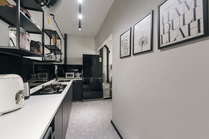 621A Tampines Street 61, 621A Tampines Street 61, 2 Bedrooms, 742 sqft, HDB Flat For Sale, by Gabriel Shaun, 500159271 - Kitchen - PropertyGuru.com.sg