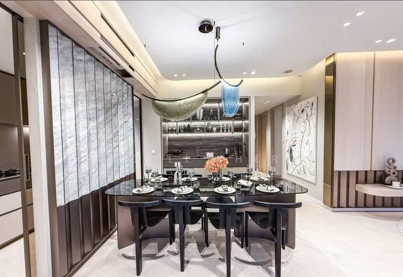 DISCOUNT ⭐️ CENTRAL LOCATION WITH 3 MRT. RARE BIG LAYOUT, , 4 Bedrooms, 1,518 sqft, Condominium For Sale, by Joell Kher, 500159273 - Dining Room - PropertyGuru.com.sg