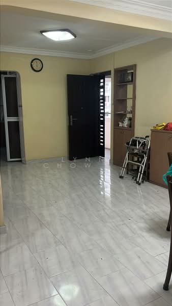 144 Bishan Street 12, 144 Bishan Street 12, 3 Bedrooms, 1,119 sqft, HDB Flat For Sale, by Lynn Chow 周素菁, 500159295 - Living Room - PropertyGuru.com.sg