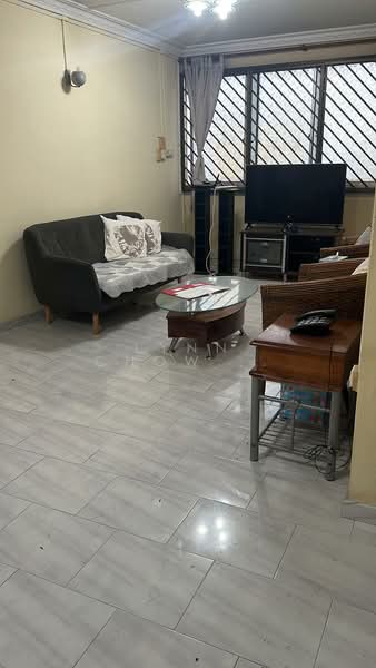 144 Bishan Street 12, 144 Bishan Street 12, 3 Bedrooms, 1,119 sqft, HDB Flat For Sale, by Lynn Chow 周素菁, 500159295 - Living Room - PropertyGuru.com.sg