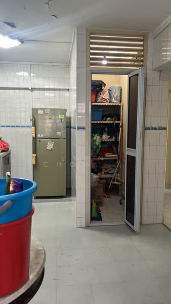 144 Bishan Street 12, 144 Bishan Street 12, 3 Bedrooms, 1,119 sqft, HDB Flat For Sale, by Lynn Chow 周素菁, 500159295 - Kitchen - PropertyGuru.com.sg