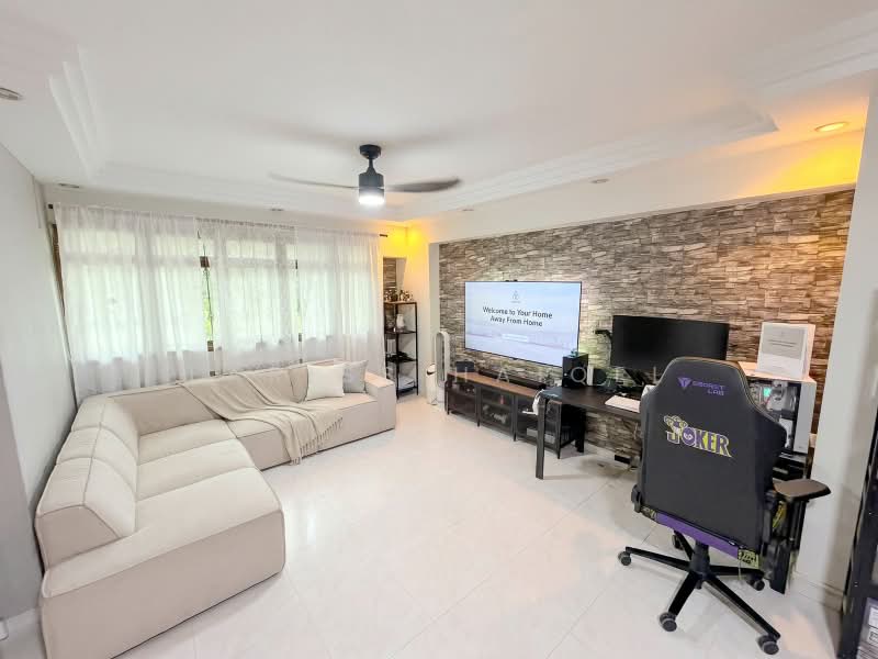 679C Jurong West Central 1, 679C Jurong West Central 1, 3 Bedrooms, 1,184 sqft, HDB Flat For Sale, by Fariss Haiqel, 500159297 - Living Room - PropertyGuru.com.sg