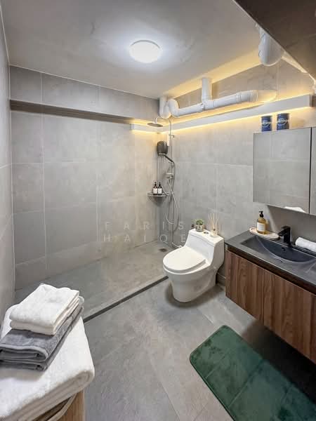 679C Jurong West Central 1, 679C Jurong West Central 1, 3 Bedrooms, 1,184 sqft, HDB Flat For Sale, by Fariss Haiqel, 500159297 - Bathroom - PropertyGuru.com.sg