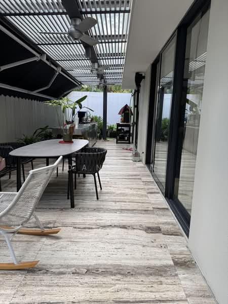 ⭐Elegantly House⭐1 km Nanyang Primary⭐Wide Frontage⭐, duchess, 5 Bedrooms, 5,500 sqft, Semi-Detached House For Sale, by Dan Tan, 500159300 - Exterior - PropertyGuru.com.sg