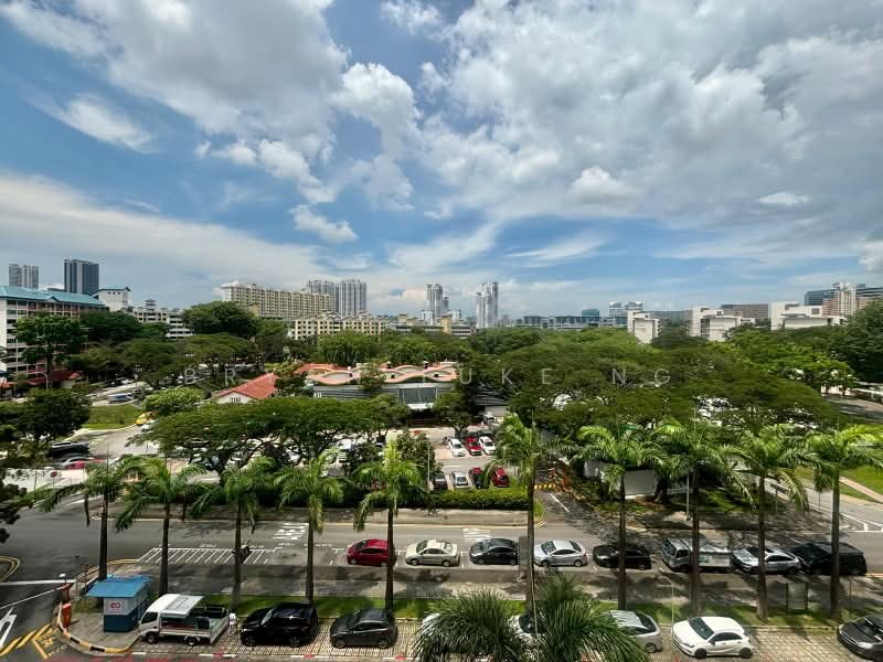 102 Commonwealth Crescent, 102 Commonwealth Crescent, 2 Bedrooms, 592 sqft, HDB Flat For Rent, by Bryan Luke Ng, 500159305 - Exterior - PropertyGuru.com.sg