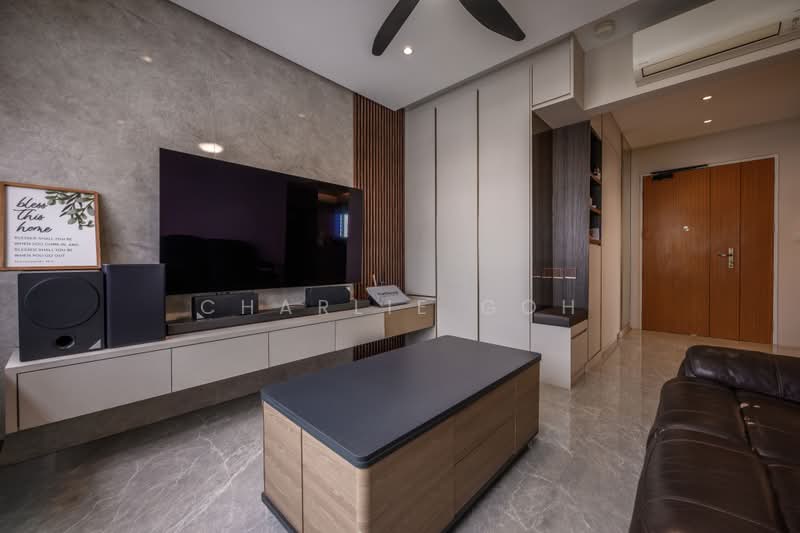 264 Toa Payoh Apex, 264 Toa Payoh East, 3 Bedrooms, 1,001 sqft, HDB Flat For Sale, by Charlie Goh, 500159318 - Living Room - PropertyGuru.com.sg