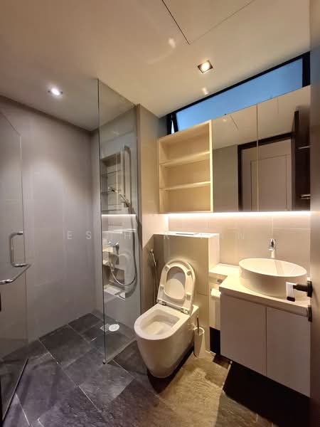 Rivergate, 93 Robertson Quay, 3 Bedrooms, 1,507 sqft, Condominium For Sale, by Esther Tan, 500159327 - Bathroom - PropertyGuru.com.sg