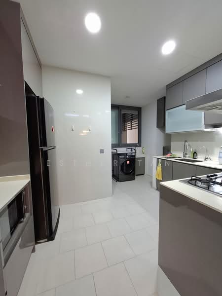 Rivergate, 93 Robertson Quay, 3 Bedrooms, 1,507 sqft, Condominium For Sale, by Esther Tan, 500159327 - Kitchen - PropertyGuru.com.sg