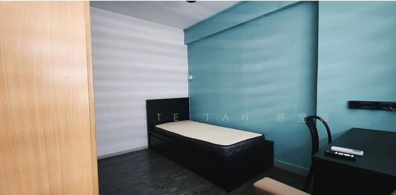 43 Sims Drive, 43 Sims Drive, Room Rental, 150 sqft, HDB Flat For Rent, by Brigitte Tan 郑滢薇, 500159328 - Bedroom - PropertyGuru.com.sg