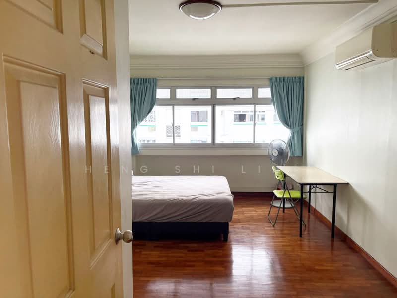 714 Pasir Ris Street 72, 714 Pasir Ris Street 72, Room Rental, 120 sqft, HDB Flat For Rent, by Heng Shi Ling, 500159329 - Bedroom - PropertyGuru.com.sg