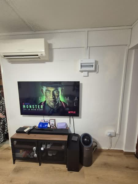 42 Holland Drive, 42 Holland Drive, 2 Bedrooms, 635 sqft, HDB Flat For Rent, by Denmarc Sabilla, 500159347 - PropertyGuru.com.sg