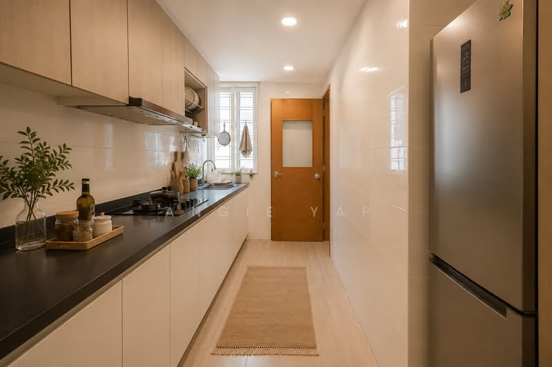 Sunglade, 9 Serangoon Avenue 2, 3 Bedrooms, 1,152 sqft, Condominium For Rent, by Angie Yap, 500159359 - Kitchen - PropertyGuru.com.sg