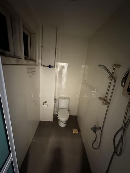 joo chiat road, , 2 Bedrooms, 484 sqft, Conservation House For Rent, by Terry Tan, 500159360 - Bathroom - PropertyGuru.com.sg