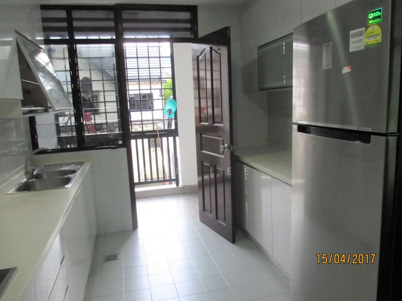 Radiance @ Bukit Timah, Yuk Tong Avenue, 4 Bedrooms, 2,936 sqft, Terraced House For Rent, by Ben Lee, 500159367 - Kitchen - PropertyGuru.com.sg
