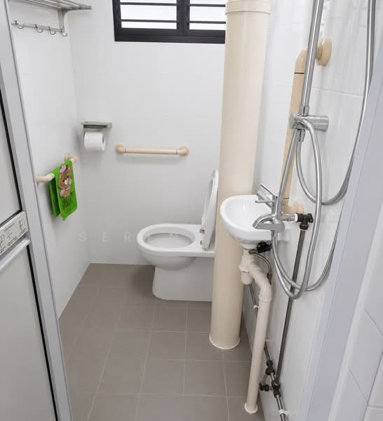 634 Yishun Street 61, 634 Yishun Street 61, 3 Bedrooms, 904 sqft, HDB Flat For Sale, by Serene Goh, 500159397 - Bathroom - PropertyGuru.com.sg