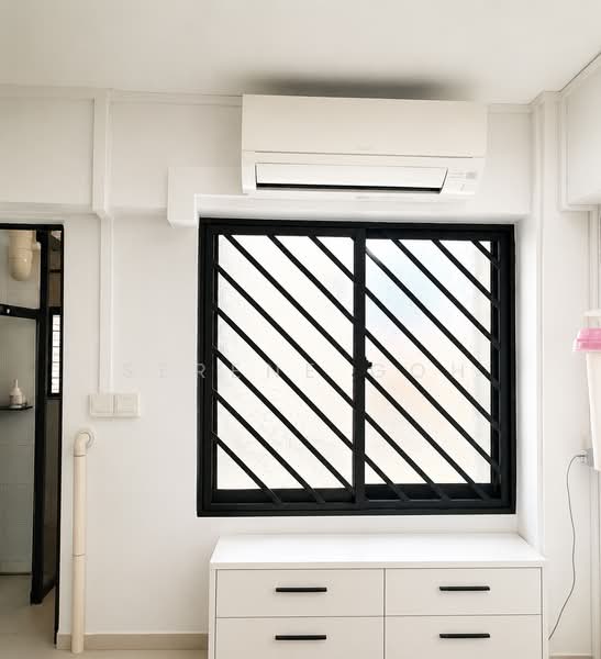 634 Yishun Street 61, 634 Yishun Street 61, 3 Bedrooms, 904 sqft, HDB Flat For Sale, by Serene Goh, 500159397 - Master bedroom  - PropertyGuru.com.sg