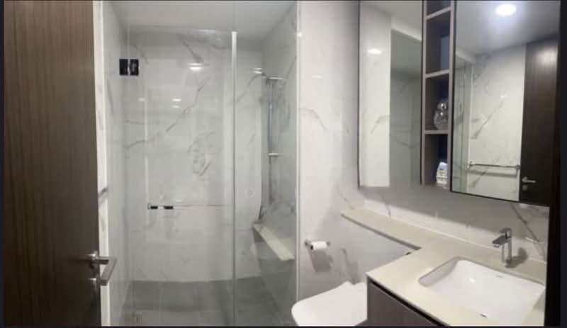 The Watergardens at Canberra, 55 Canberra Drive, 2 Bedrooms, 753 sqft, Condominium For Sale, by Lio Lee, 500159403 - Bathroom - PropertyGuru.com.sg