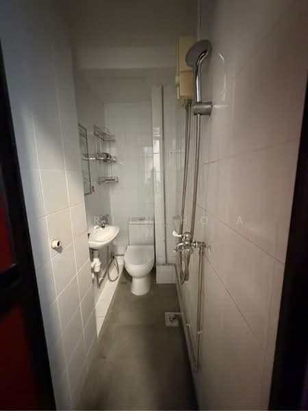 The Sunny Spring, 50 Lorong 40 Geylang, 6 Bedrooms, 1,200 sqft, Apartment For Rent, by Perlin Ho A N, 500159405 - PropertyGuru.com.sg