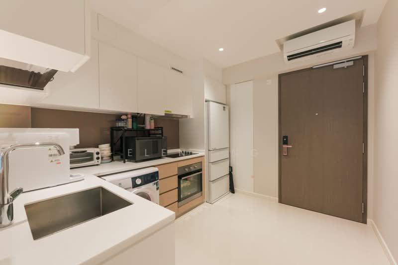 Treasure at Tampines, 57 Tampines Lane, 3 Bedrooms, 915 sqft, Condominium For Sale, by Elena Ng, 500159412 - Kitchen - PropertyGuru.com.sg