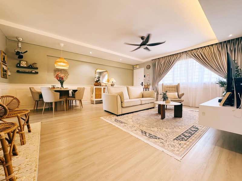 434 Tampines Street 43, 434 Tampines Street 43, 3 Bedrooms, 1,119 sqft, HDB Flat For Sale, by Farid Azhar, 500159440 - Living Room - PropertyGuru.com.sg