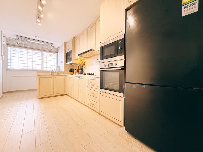 434 Tampines Street 43, 434 Tampines Street 43, 3 Bedrooms, 1,119 sqft, HDB Flat For Sale, by Farid Azhar, 500159440 - Kitchen - PropertyGuru.com.sg