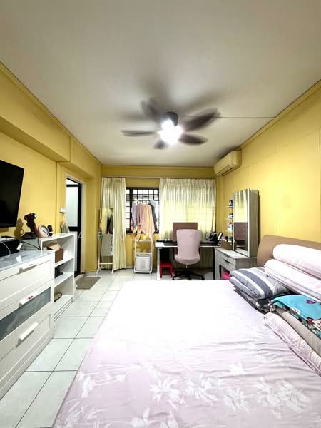 864 Jurong West Street 81, 864 Jurong West Street 81, 3 Bedrooms, 1,141 sqft, HDB Flat For Sale, by April Koh, 500159442 - Bedroom - PropertyGuru.com.sg