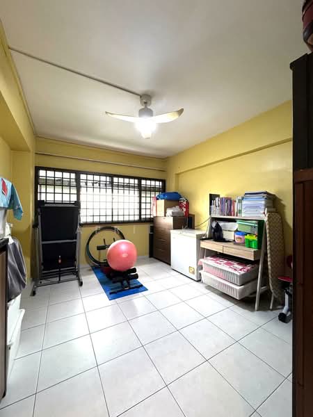 864 Jurong West Street 81, 864 Jurong West Street 81, 3 Bedrooms, 1,141 sqft, HDB Flat For Sale, by April Koh, 500159442 - Gym - PropertyGuru.com.sg