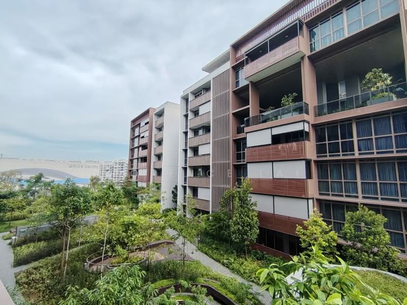 Pasir Ris 8, 10 Pasir Ris Drive 8, Room Rental, 96 sqft, Condominium For Rent, by Florence Lai, 500159444 - Exterior - PropertyGuru.com.sg