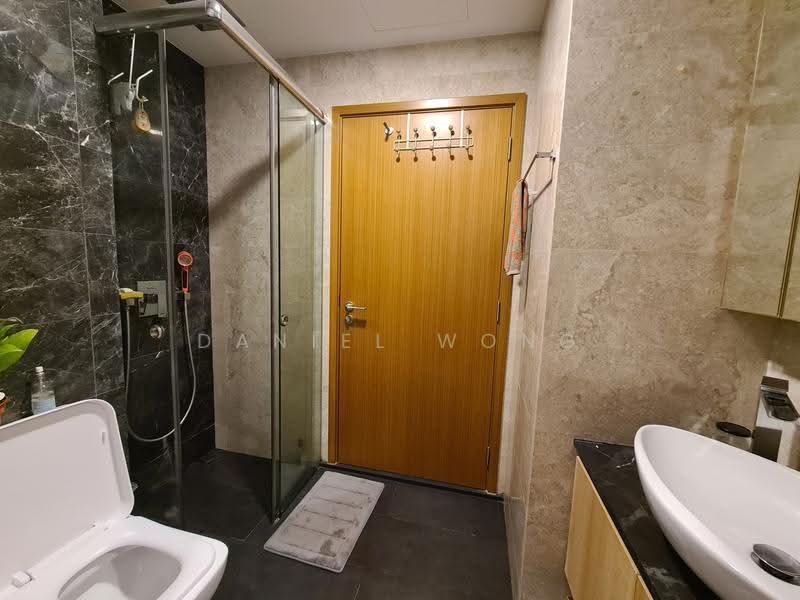 Spottiswoode Suites, 16 Spottiswoode Park Road, Chinatown / Tanjong Pagar, 1 Bedroom, 441 sqft, Condominium For Sale, by Daniel Wong, 500159447 - Bathroom - PropertyGuru.com.sg