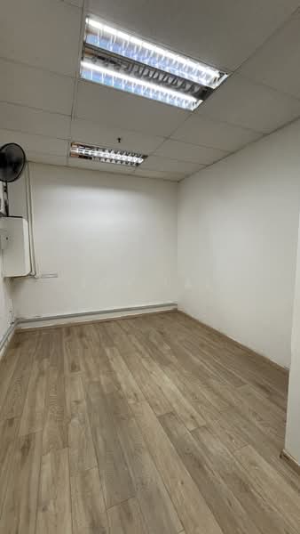 Bizlink Centre, 59 Ubi Avenue 1, 1,152 sqft, Light Industrial (B1) For Sale, by Joy Lai, 500159449 - Interior - CommercialGuru.com.sg