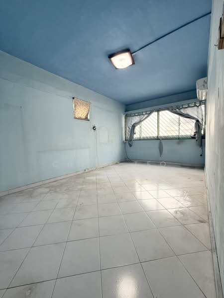 112 Mcnair Road, 112 Mcnair Road, 3 Bedrooms, 1,302 sqft, HDB Flat For Sale, by Chloe Teo, 500159452 - Bedroom 1 - PropertyGuru.com.sg