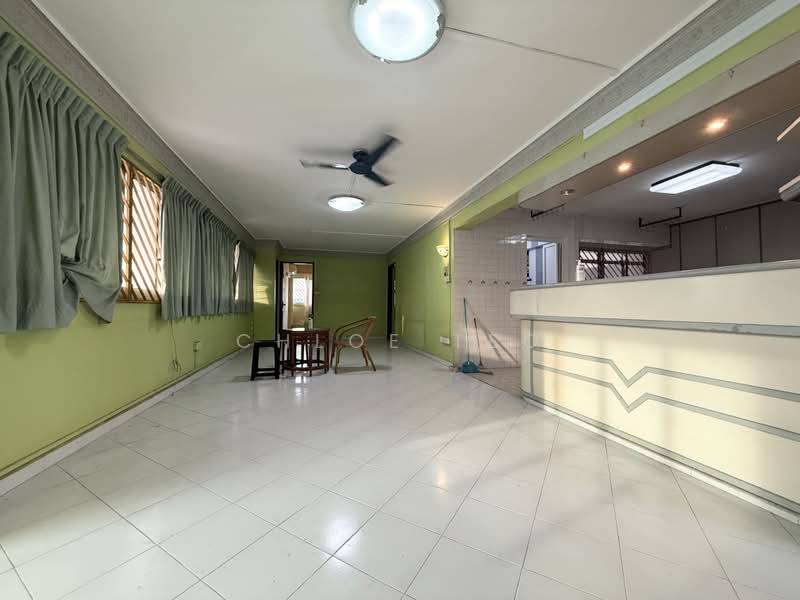 112 Mcnair Road, 112 Mcnair Road, 3 Bedrooms, 1,302 sqft, HDB Flat For Sale, by Chloe Teo, 500159452 - Living Room - PropertyGuru.com.sg