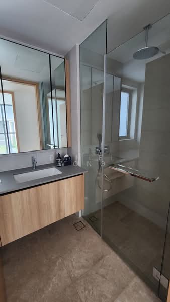 One Holland Village Residences, 1 Holland Village Way, 2 Bedrooms, 797 sqft, Condominium For Sale, by Daniel Wong, 500159455 - Bathroom - PropertyGuru.com.sg