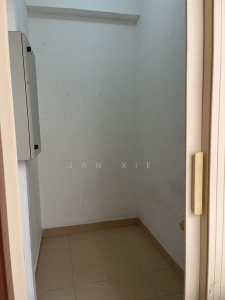 Villa Marina, 27 Jalan Sempadan, 3 Bedrooms, 1,281 sqft, Condominium For Sale, by Jan Xie, 500159473 - Interior - PropertyGuru.com.sg