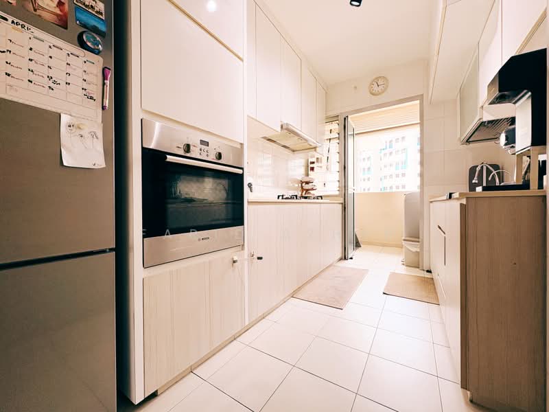 808A Chai Chee Road, 808A Chai Chee Road, 3 Bedrooms, 1,001 sqft, HDB Flat For Sale, by Farid Azhar, 500159480 - Kitchen - PropertyGuru.com.sg
