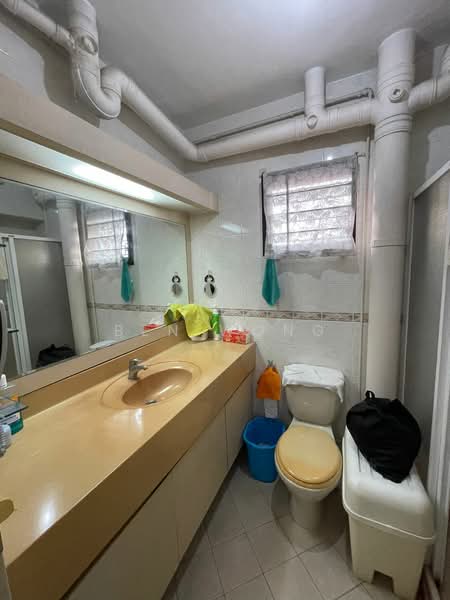 5A Marsiling Drive, 5A Marsiling Drive, 3 Bedrooms, 1,184 sqft, HDB Flat For Sale, by Ben Wong, 500159485 - Bathroom - PropertyGuru.com.sg