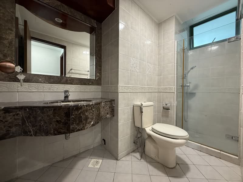 Signature Park, 50 Toh Tuck Road, 3 Bedrooms, 1,399 sqft, Condominium For Rent, by Danielle Sim, 500159488 - Bathroom - PropertyGuru.com.sg