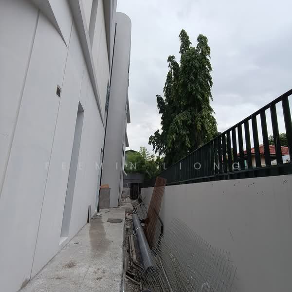 Siglap Road Siglap Garden East Coast Road, , 5 Bedrooms, 9,280 sqft, Detached House For Sale, by Feemin Liong, 500159491 - Exterior - PropertyGuru.com.sg
