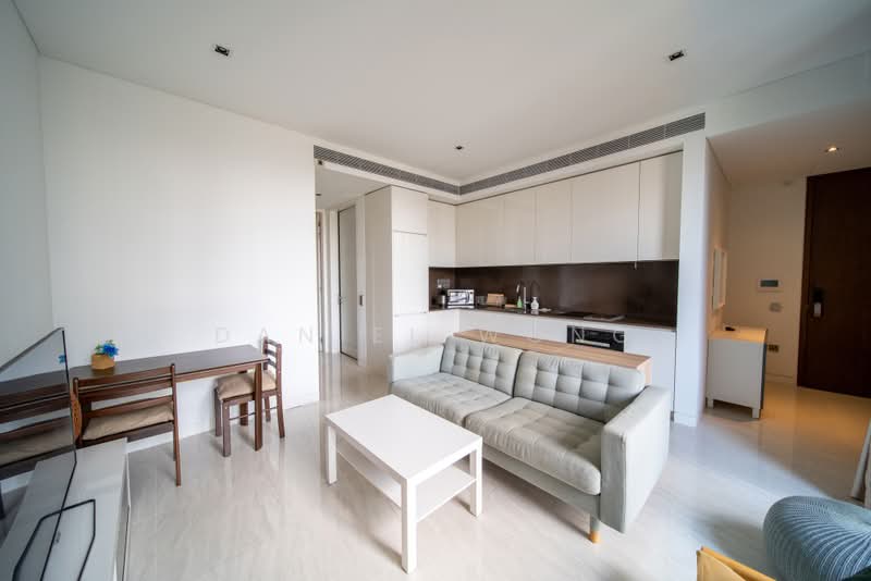 Lloyd SixtyFive, 65 Lloyd Road, 1 Bedroom, 710 sqft, Condominium For Sale, by Daniel Wong, 500159494 - Living Room - PropertyGuru.com.sg