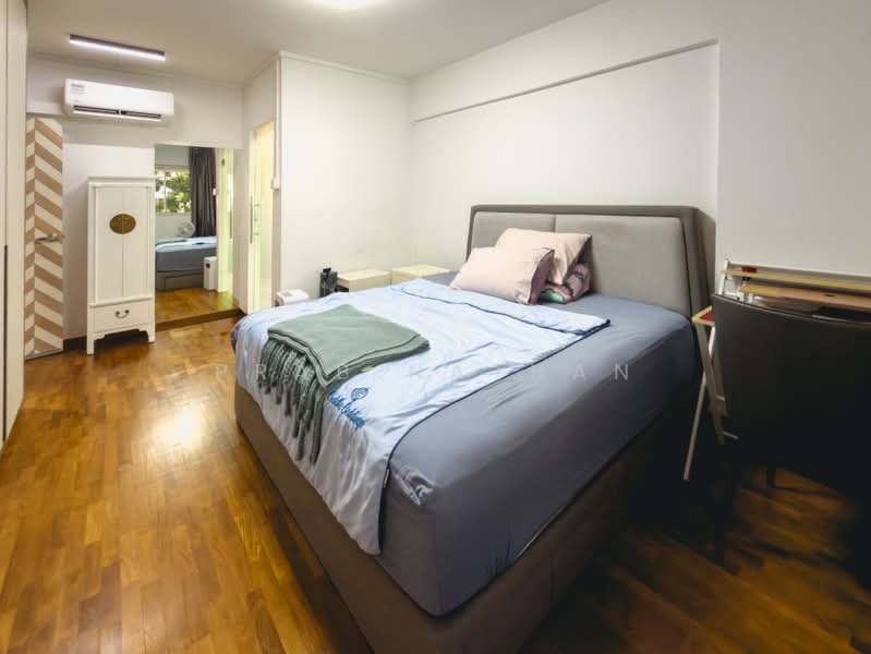 321 Serangoon Avenue 2, 321 Serangoon Avenue 2, 4 Bedrooms, 1,572 sqft, HDB Flat For Sale, by Prab Nathan, 500159500 - Master Bedroom - PropertyGuru.com.sg