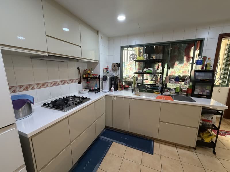 Yew Mei Green, 52 Choa Chu Kang North 6, 4 Bedrooms, 1,593 sqft, Condominium For Sale, by Stephanie Cai, 500159506 - Kitchen - PropertyGuru.com.sg