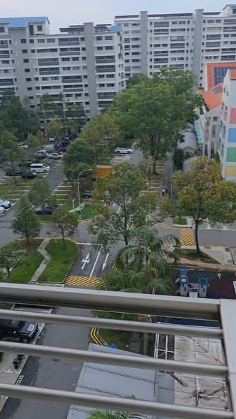426 Pasir Ris Drive 6, 426 Pasir Ris Drive 6, 3 Bedrooms, 1,119 sqft, HDB Flat For Rent, by Alger Lam, 500159509 - Exterior - PropertyGuru.com.sg